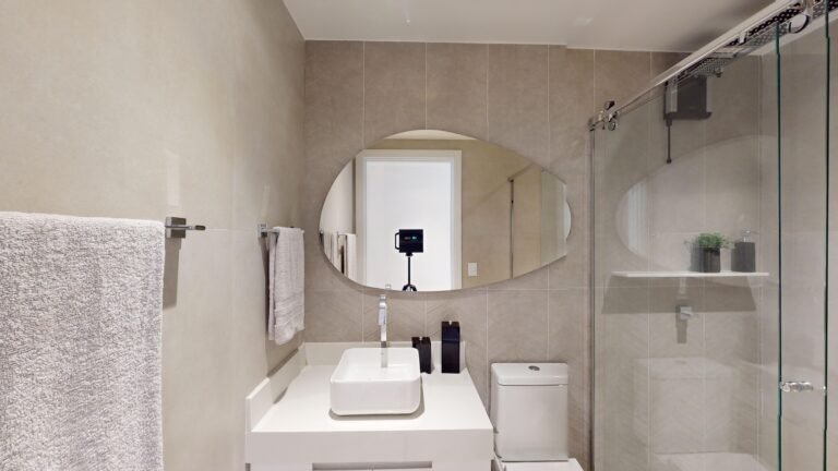 banheiro social, , apartamento dois quartos Lumi Tower Residences